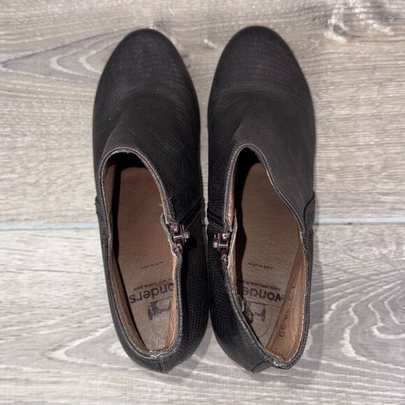 Wonders Made with Love in Spain Women’s Sz EU 39 Embossed Brown Leather Booties - Picture 5 of 11